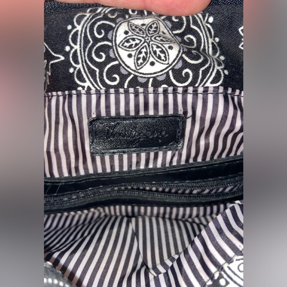 Thirty -One Onyx Medallion Black Crossover Bag - Picture 7 of 11